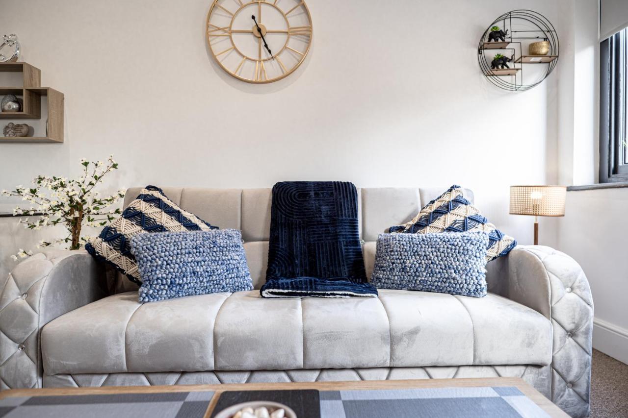 Cozy 1-Bedroom Apartment In The Heart Of Barnsley Town Centre Zewnętrze zdjęcie