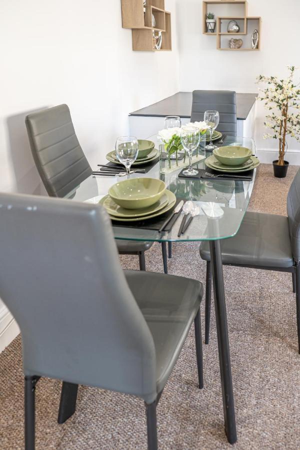 Cozy 1-Bedroom Apartment In The Heart Of Barnsley Town Centre Zewnętrze zdjęcie