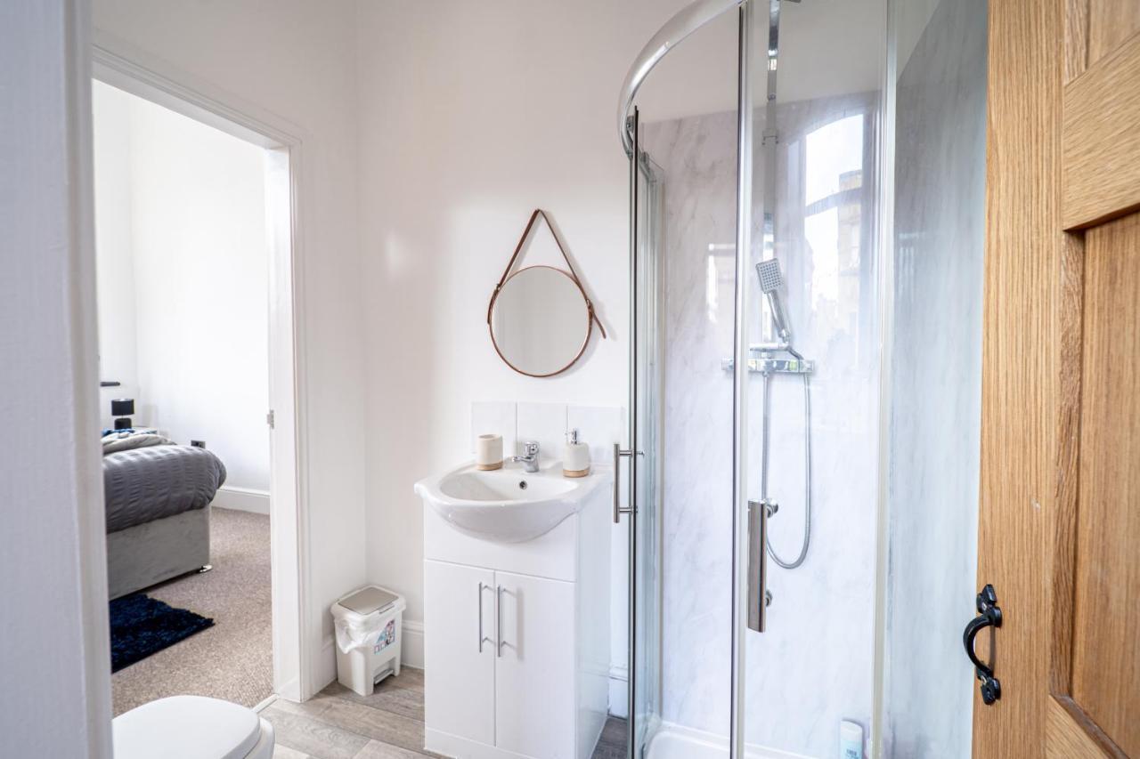 Cozy 1-Bedroom Apartment In The Heart Of Barnsley Town Centre Zewnętrze zdjęcie