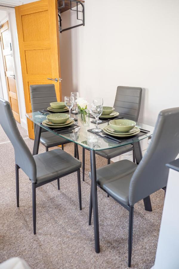 Cozy 1-Bedroom Apartment In The Heart Of Barnsley Town Centre Zewnętrze zdjęcie