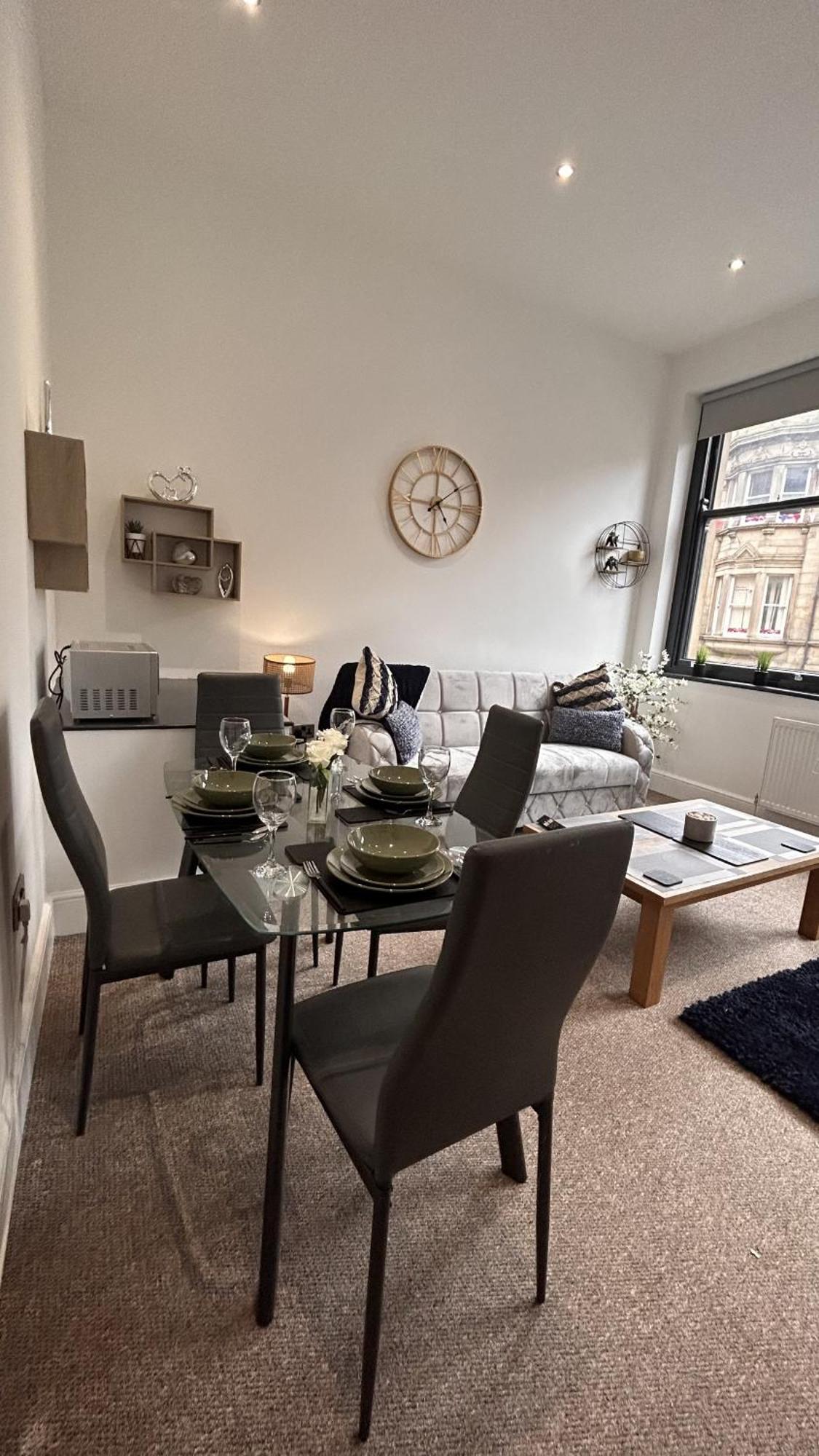 Cozy 1-Bedroom Apartment In The Heart Of Barnsley Town Centre Zewnętrze zdjęcie