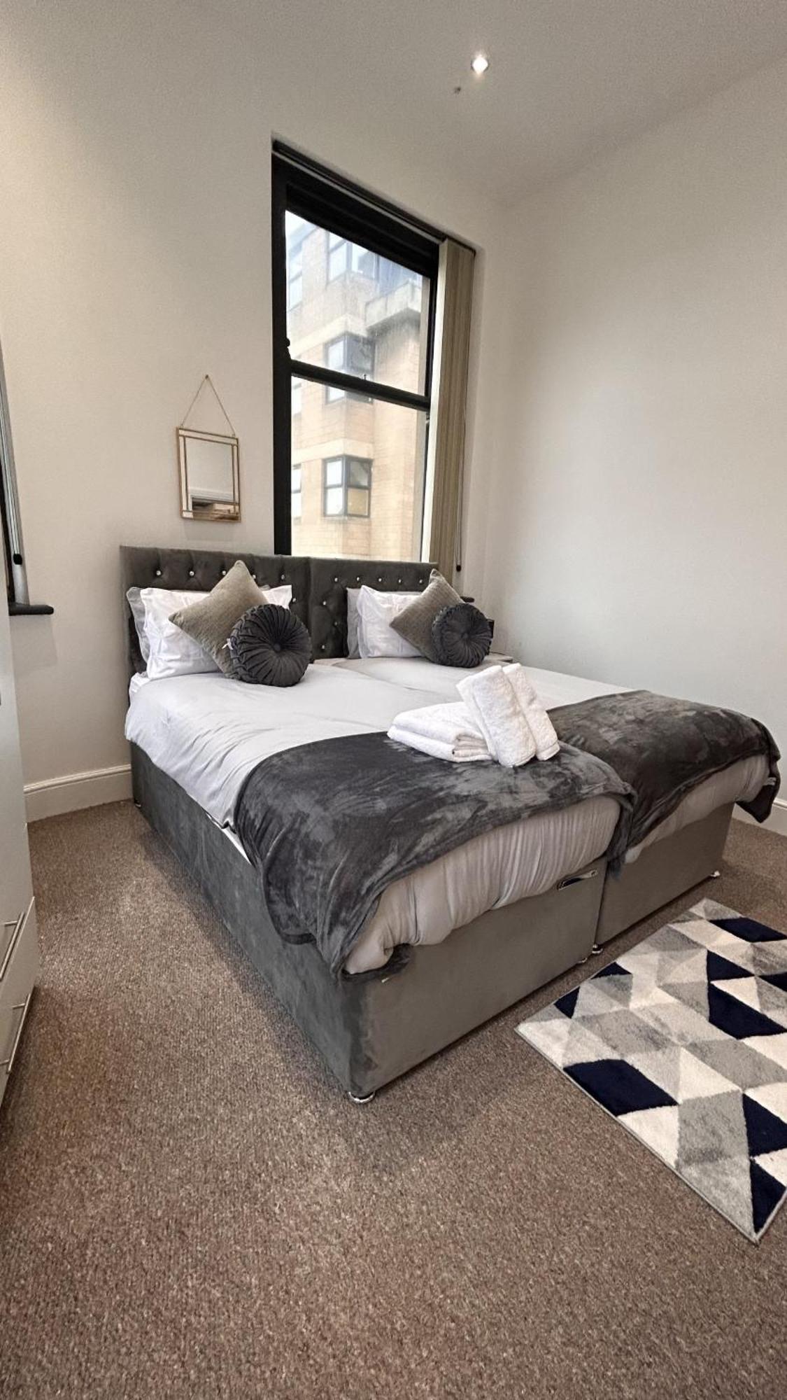 Cozy 1-Bedroom Apartment In The Heart Of Barnsley Town Centre Zewnętrze zdjęcie